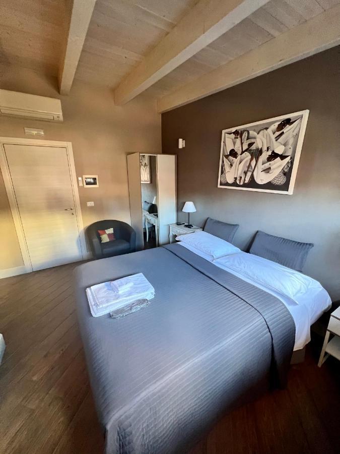 Hotel Bella Napoli Ristorante & Spa ฟอจเจีย ภายนอก รูปภาพ